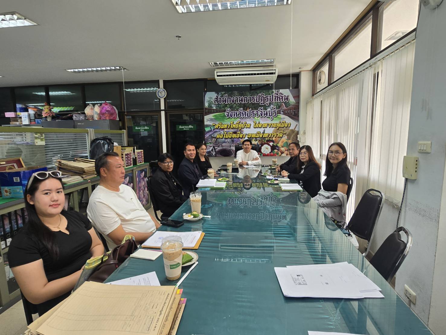 title - วันที่ 24 กุมภาพันธ์ 2569 นายวิทูล ประดิษฐบุญ พร้อมด้วย เจ้าหน้าที่ ส.ป.ก.ปราจีนบุรี ประชุมติดตามความก้าวหน้า โครงการก่อสร้างถนนสายซอย ในแปลงเกษตรกรรม ผิวจราจรขรุขระ ผิวจราจรหินคลุก กว้าง 4.00 ม. จำนวน 3 สาย  ระยะทาง 1.808 กม. ในพื้นที่โครงการจัดที่ดินทำกินให้แก่เกษตรกรผู้ไร้ที่ดินทำกิน  ตำบลสะพานหิน อำเภอนาดี จังหวัดปราจีนบุรี (งบกลาง) ครั้งที่ 2/2569